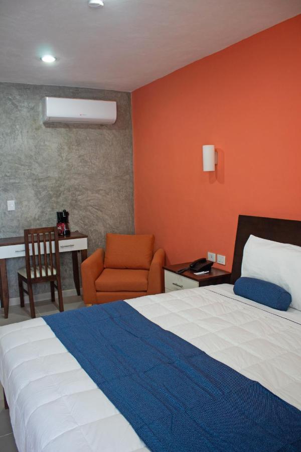 מרידה Hotel Las Monjas מראה חיצוני תמונה